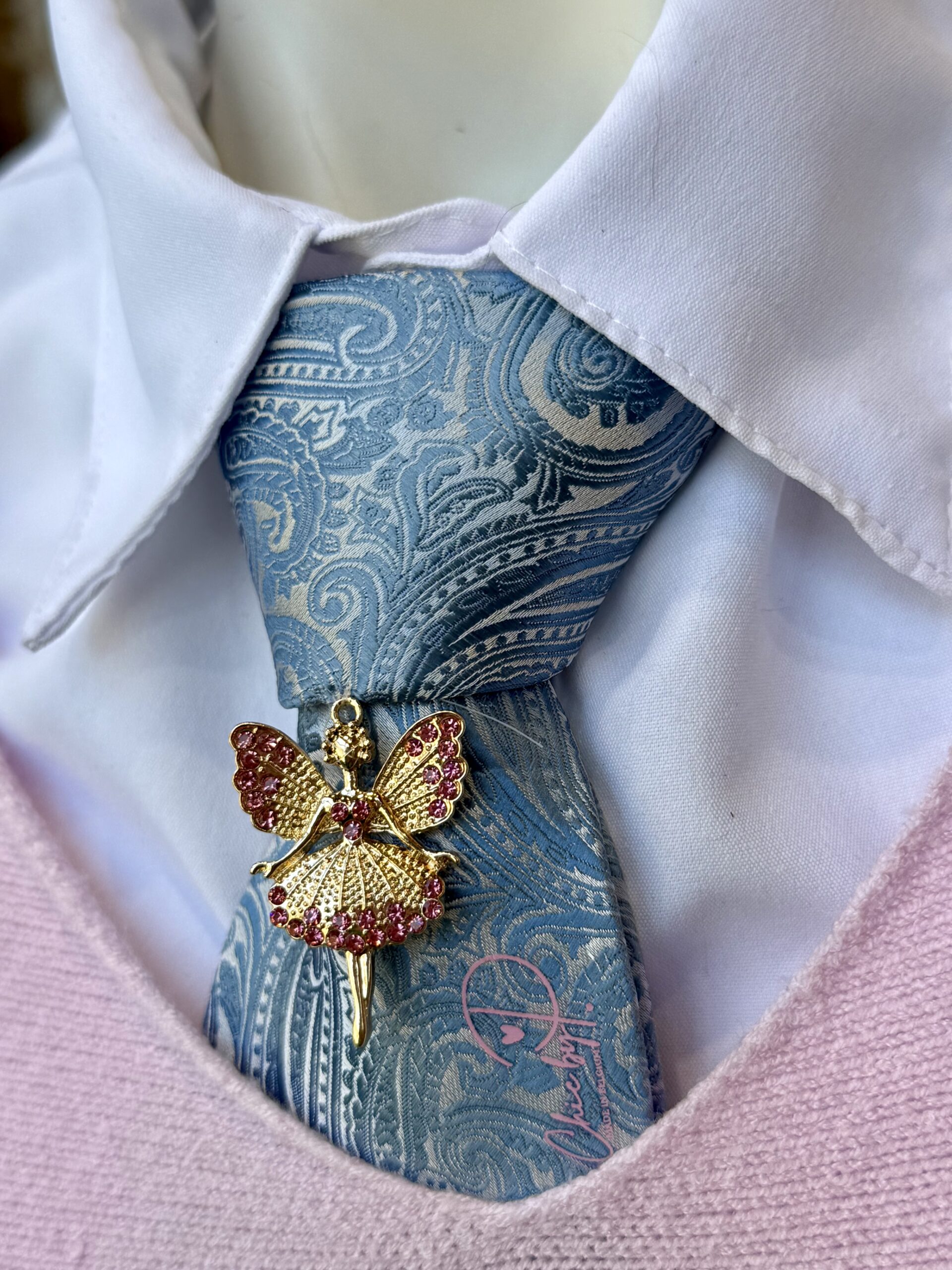 Cravate Chic By 🩷P.